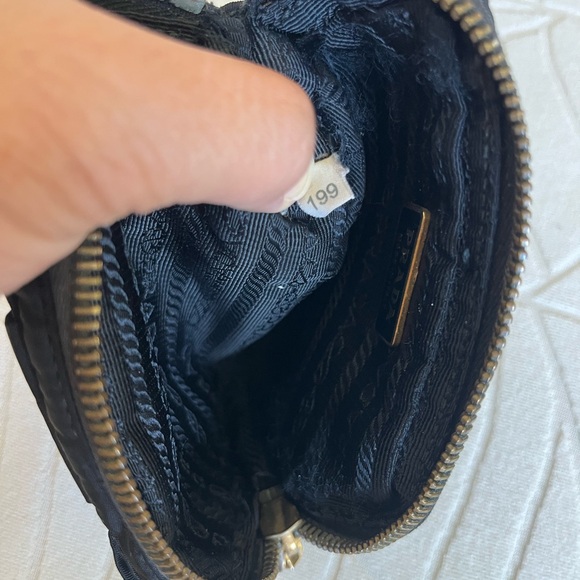 Prada bow card holder / coin pouch with gold hardware - Picture 6 of 6